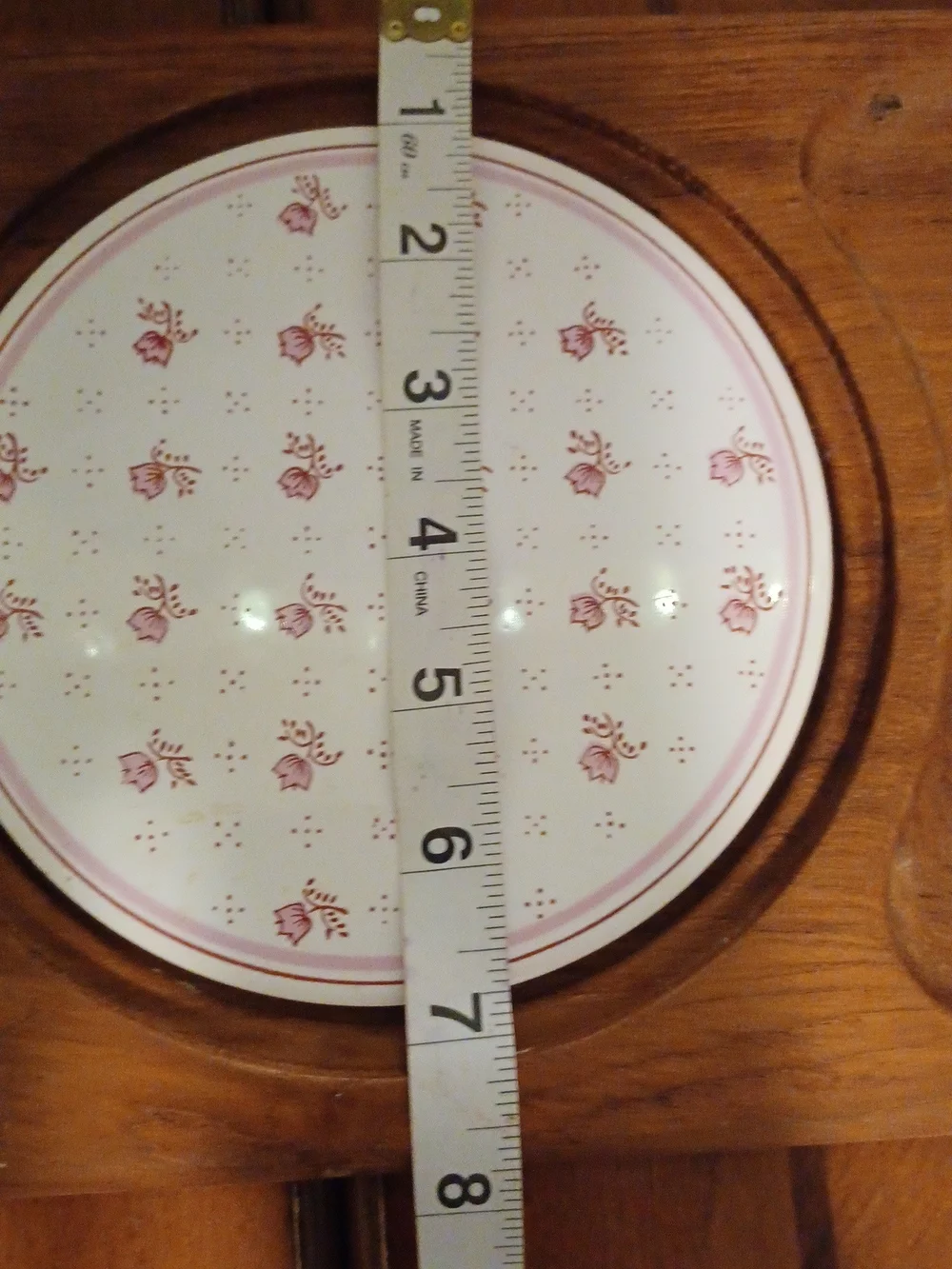 Decorative White Ceramic Plate with Pink Rose Pattern Board